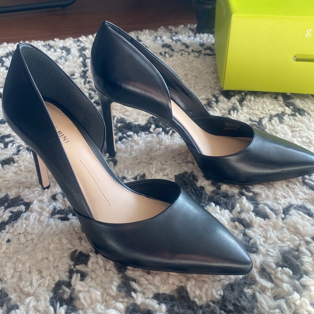 Gianni Bini black 3 inch heels
